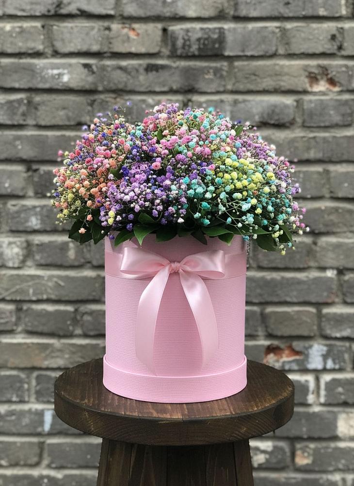 Цветочная композиция из Гипсофила и Розы в шляпной коробке в Ильинском Раменский район