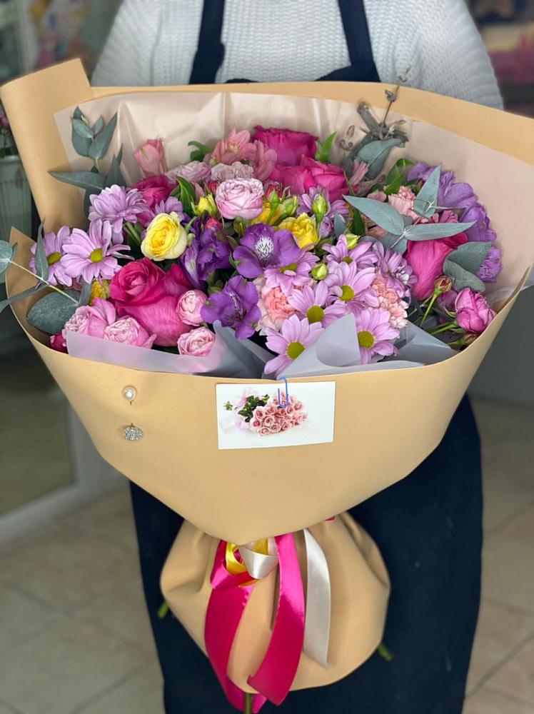 Букет цветов из: Хризантемы, Гвоздики и Альстромерии в Ильинском Раменский район