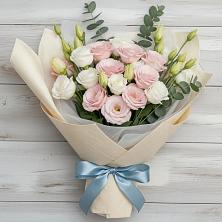 Букет цветов из:  Лизиантусы в Ильинском Раменский район