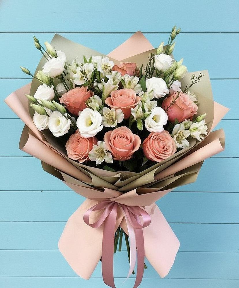 Букет цветов из: Розы, Альстромерии и Лизиантусы в Ильинском Раменский район