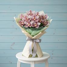 Букет цветов из:  Орхидеи и Розы #REPLACE_PRED# Ильинском Раменский район