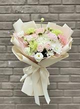 Букет цветов из:  Гвоздики, Розы, Лизиантусы и Хризантемы #REPLACE_PRED# Ильинском Раменский район